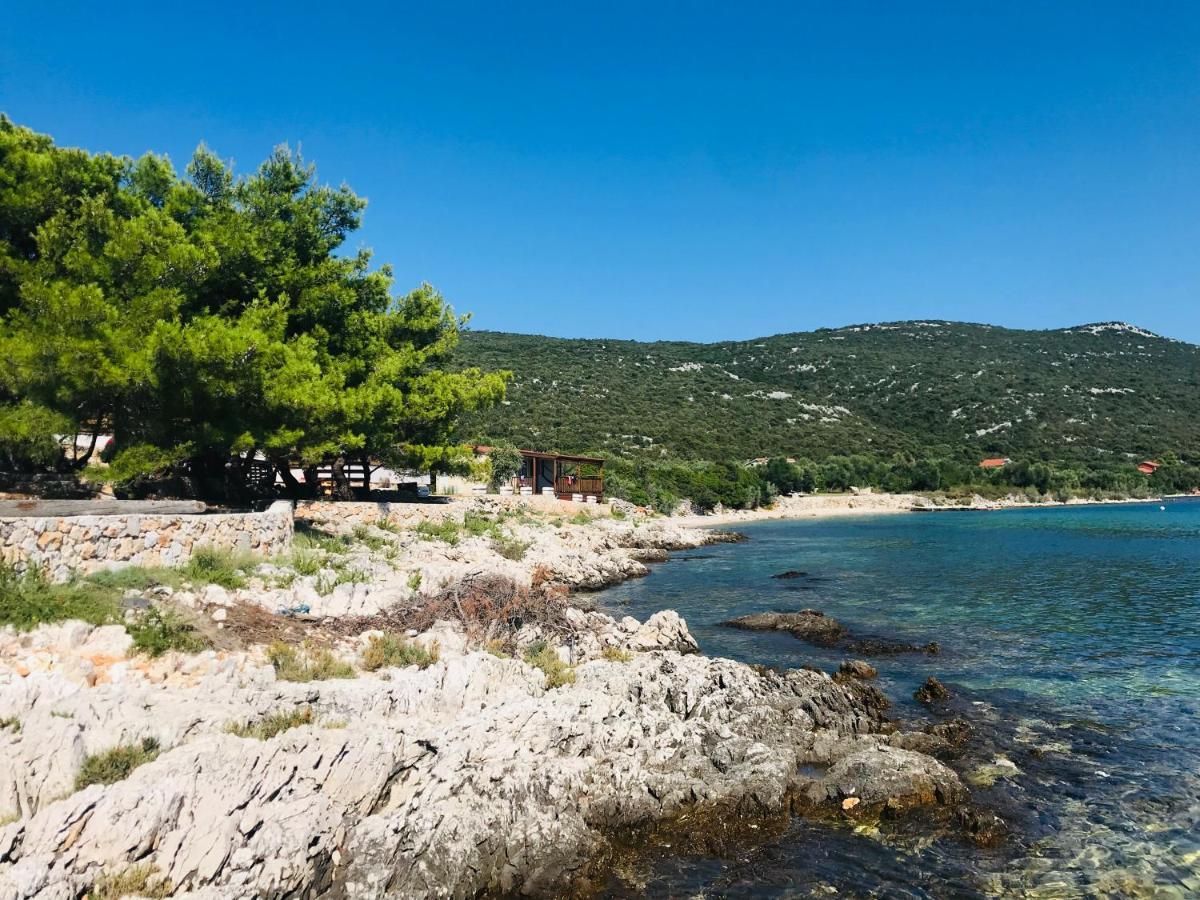 Apartments Villa Lora Kraj  Eksteriør billede