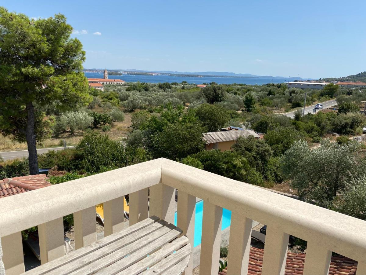 Apartments Villa Lora Kraj  Eksteriør billede