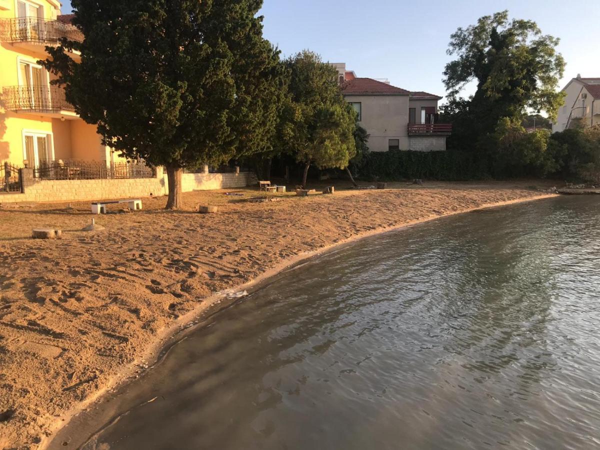 Apartments Villa Lora Kraj  Eksteriør billede