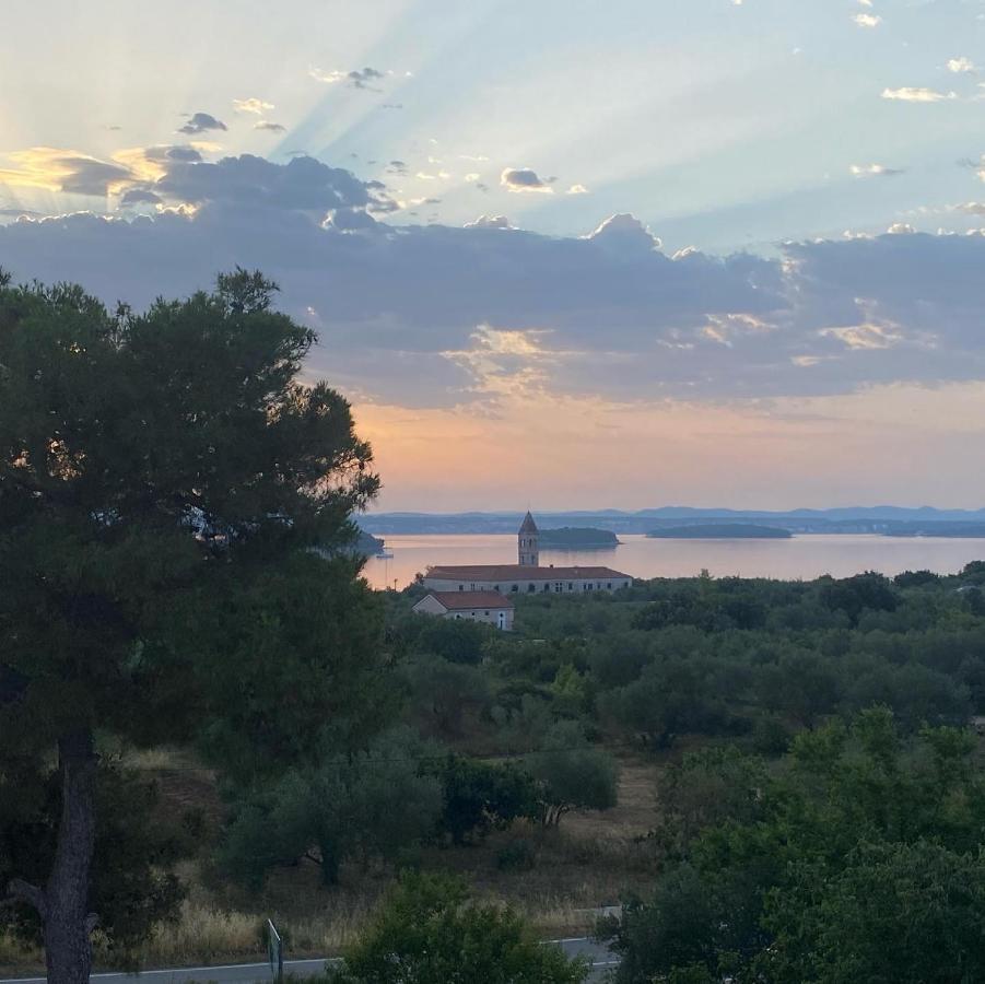 Apartments Villa Lora Kraj  Eksteriør billede