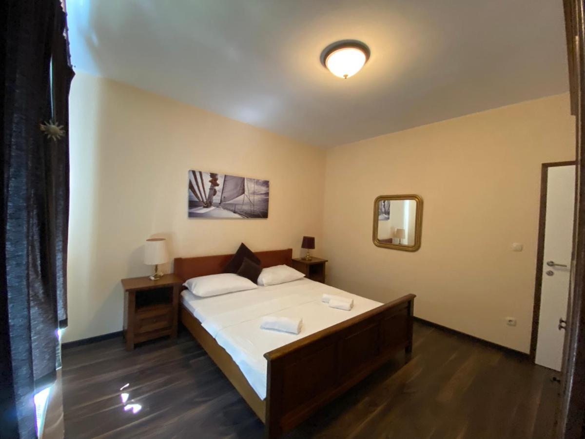 Apartments Villa Lora Kraj  Eksteriør billede