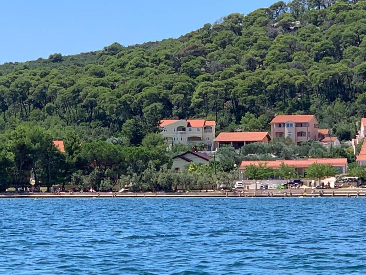Apartments Villa Lora Kraj  Eksteriør billede