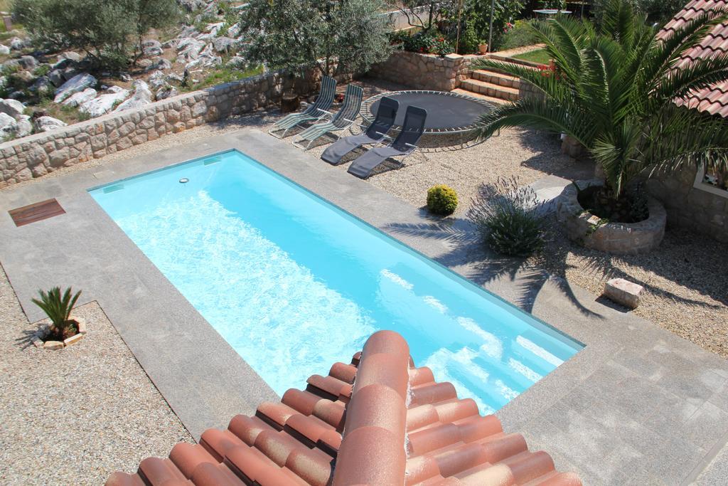 Apartments Villa Lora Kraj  Eksteriør billede